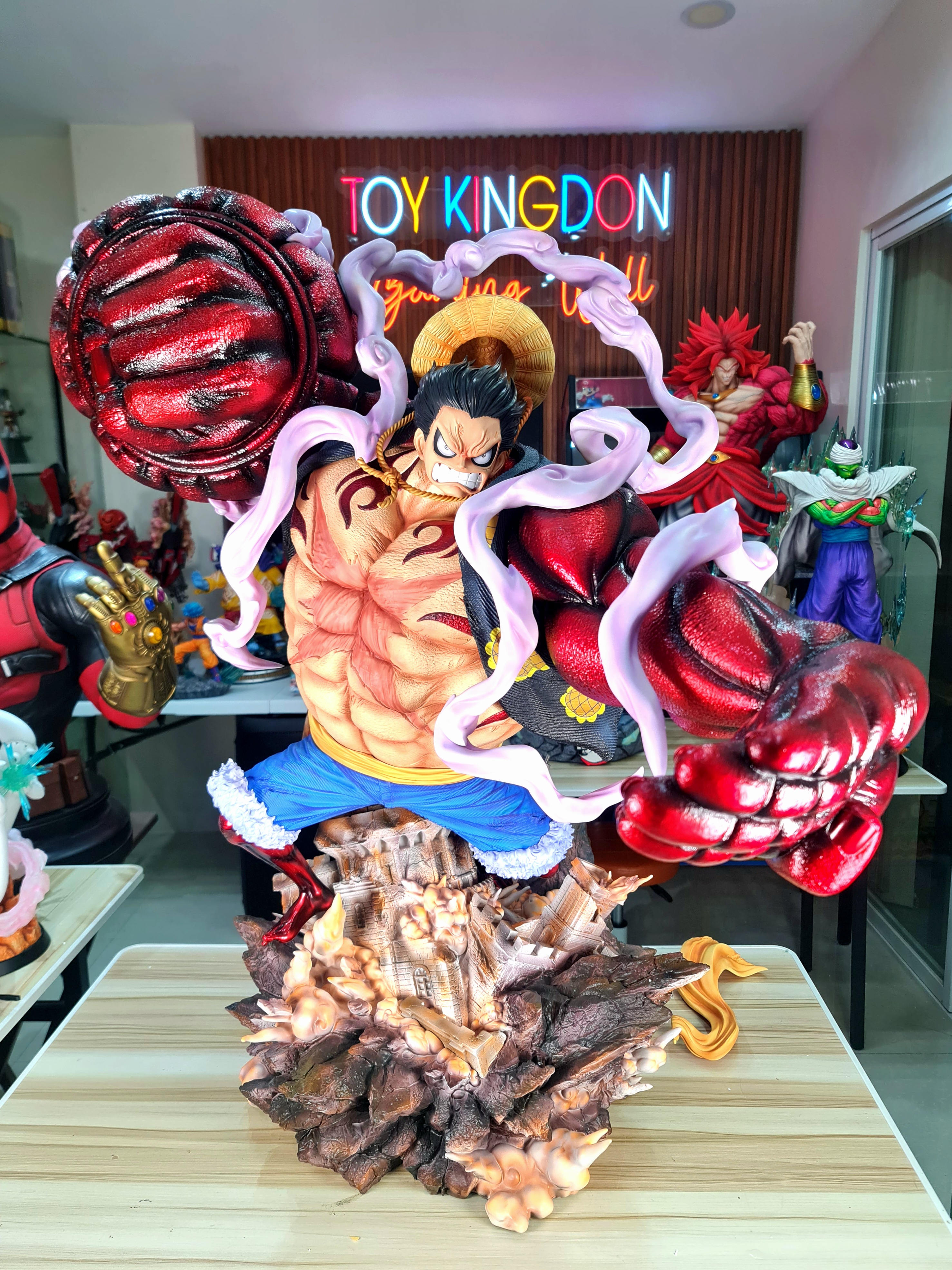 FREEWING STUDIO - LUFFY GEAR 4