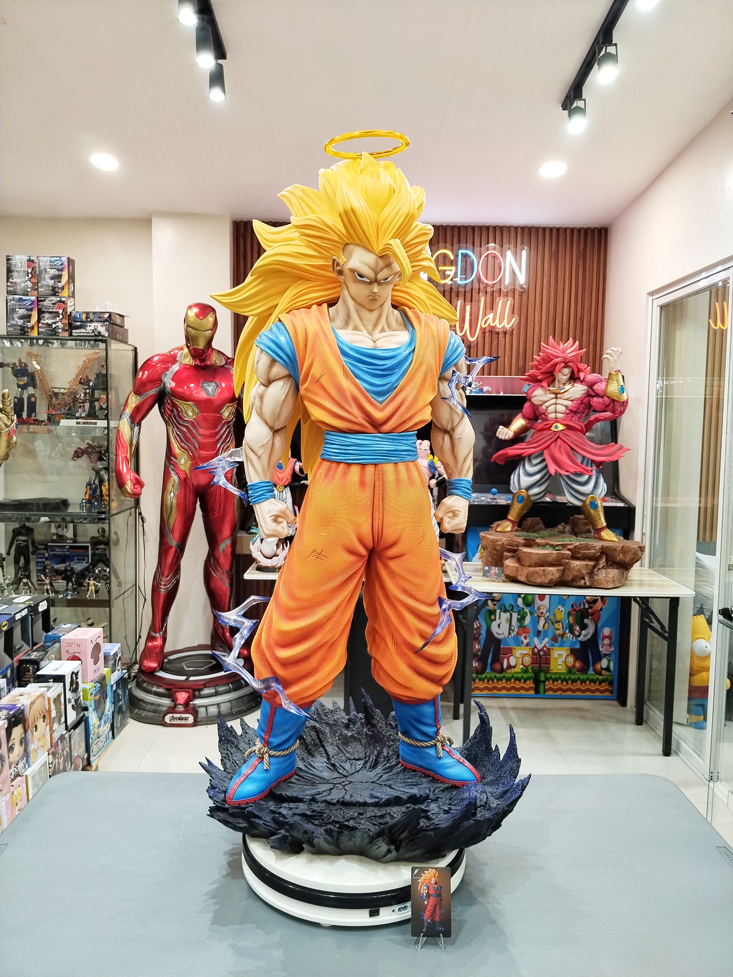 FREEWING STUDIO - SUPERSAIYAN 3 GOKU