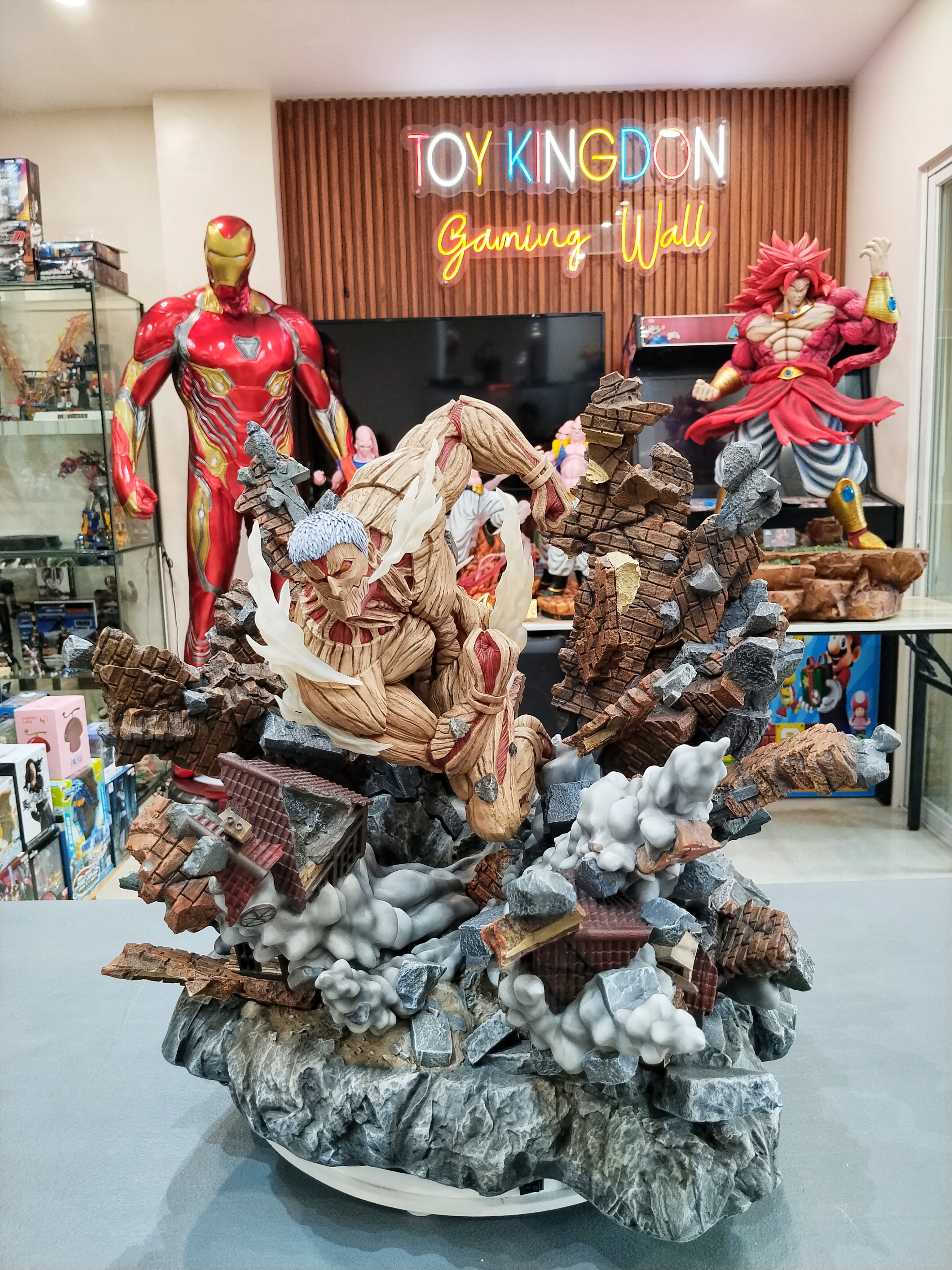 CHIKARA STUDIO - ARMORED TITAN REINER