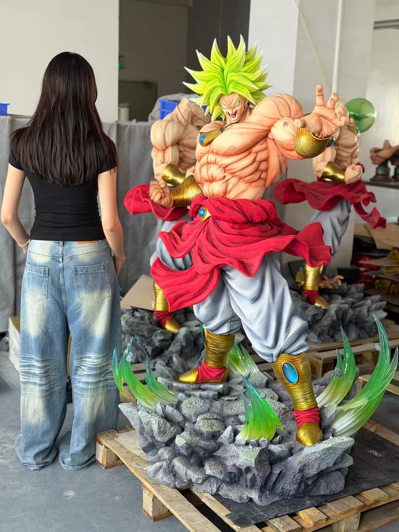 INFINITE STUDIO - SS BROLY