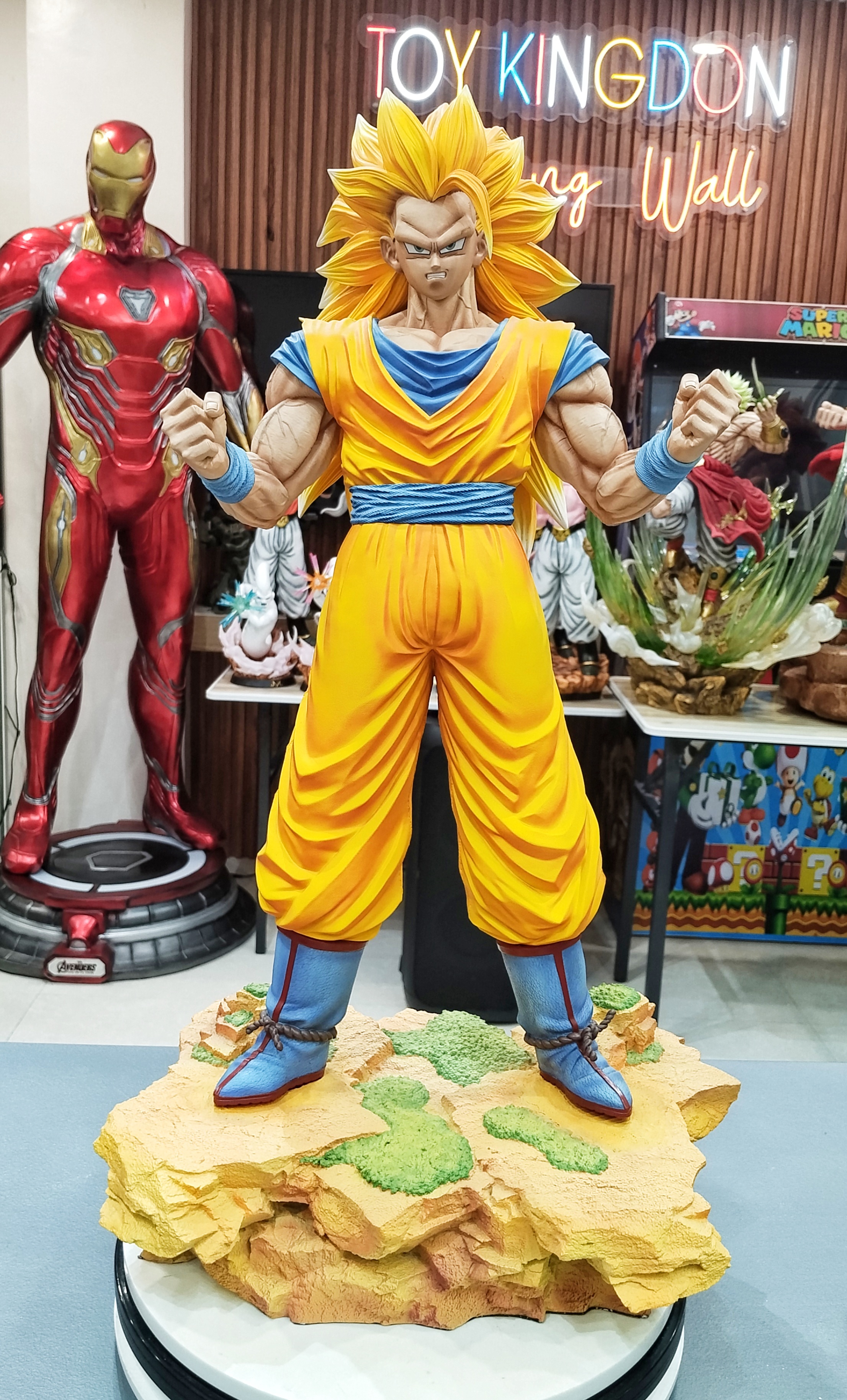 INFINITE STUDIO - SUPERSAIYAN 3 SON GOKU