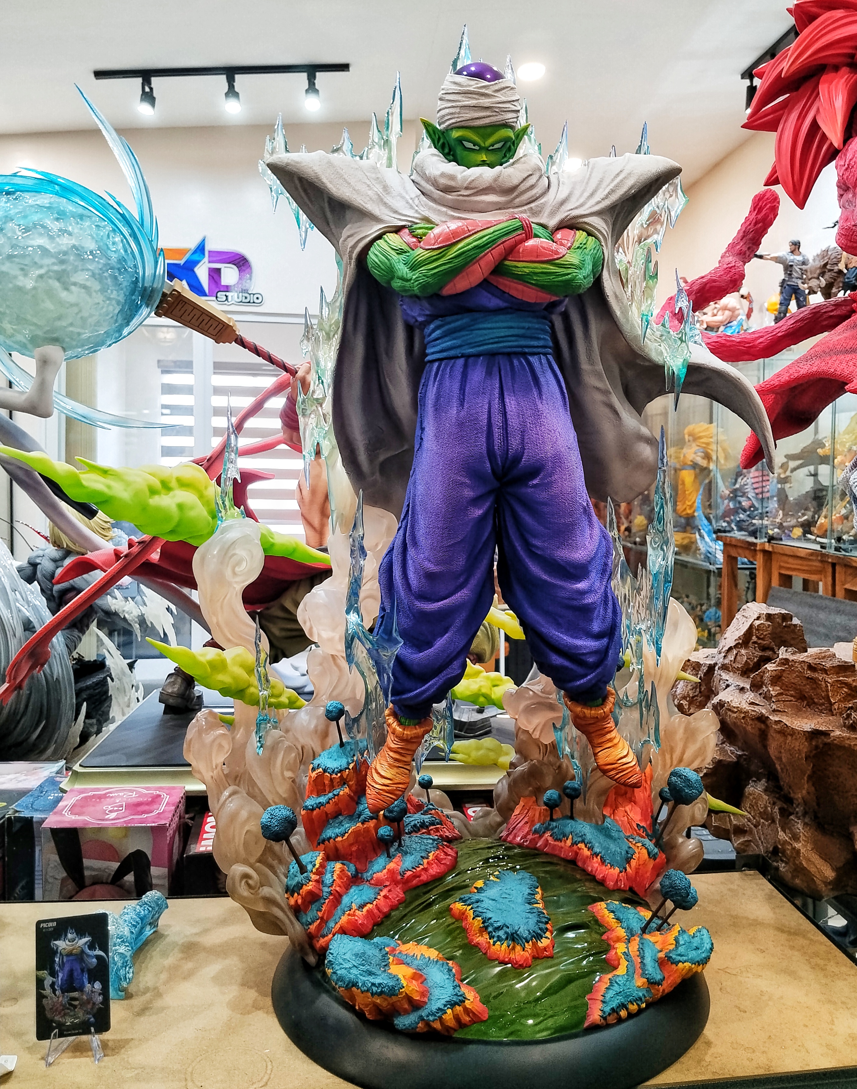 WHITE HOLE STUDIO - PICCOLO