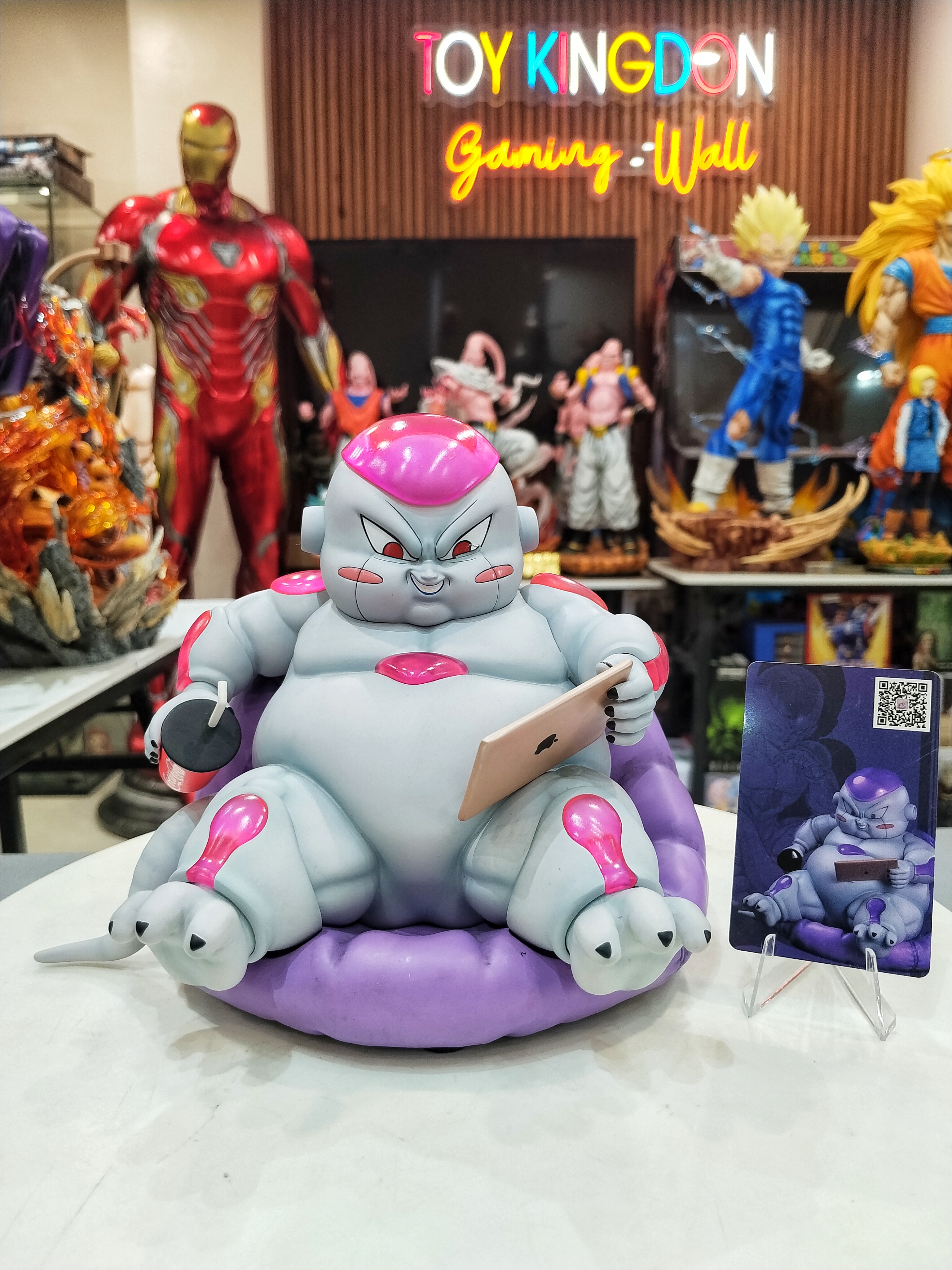 MEMEDA STUDIO - FAT FRIEZA