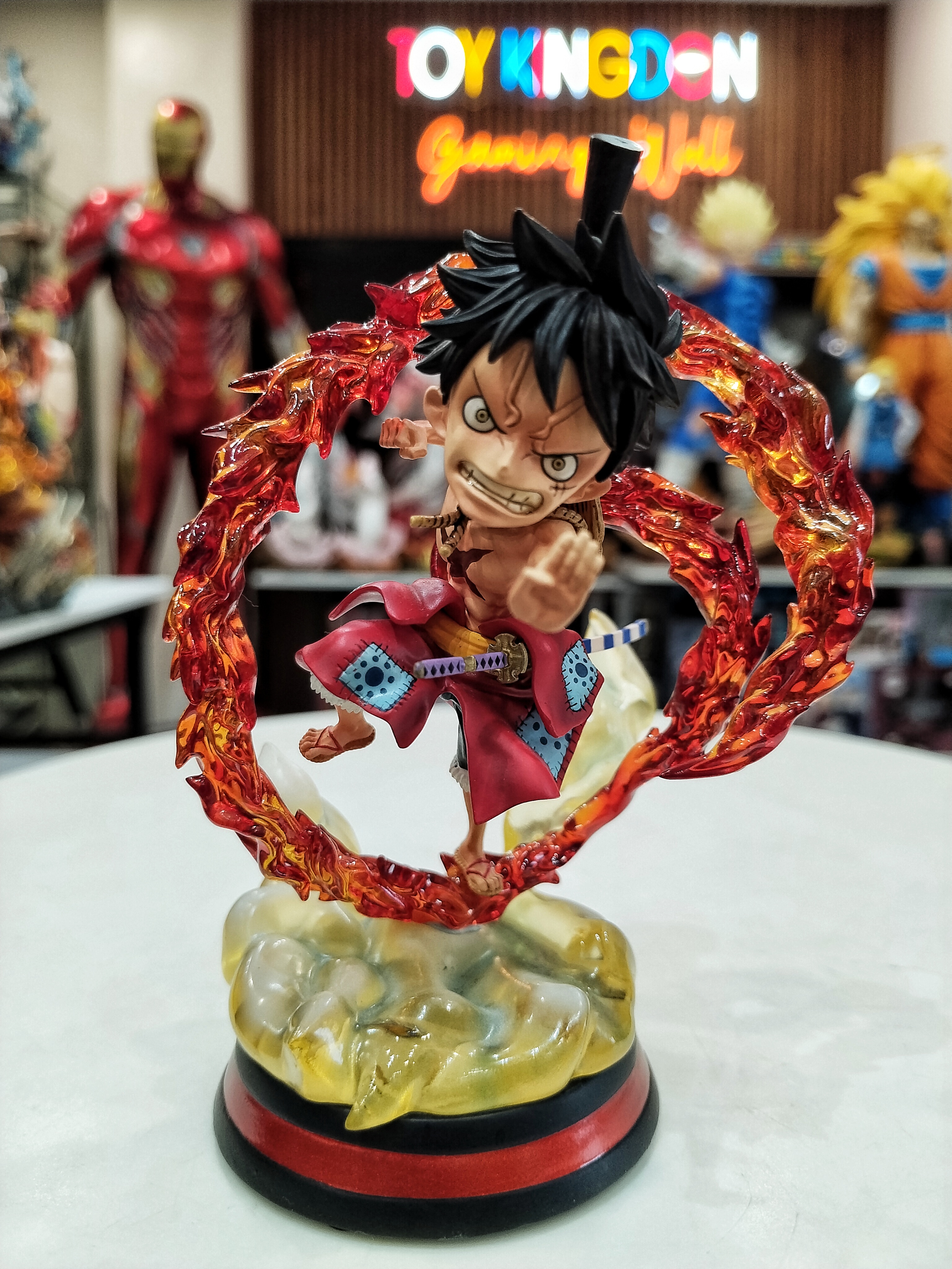 W17 STUDIO - WCF LUFFY